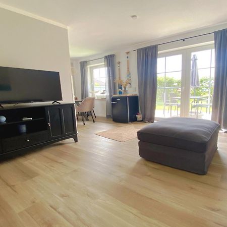 Nessmersiel, Renovierte Erdgeschosswohnung Mit Garten In Deichnaehe, Wallbox, Bettwaesche Inklusive Несмерзиль Экстерьер фото